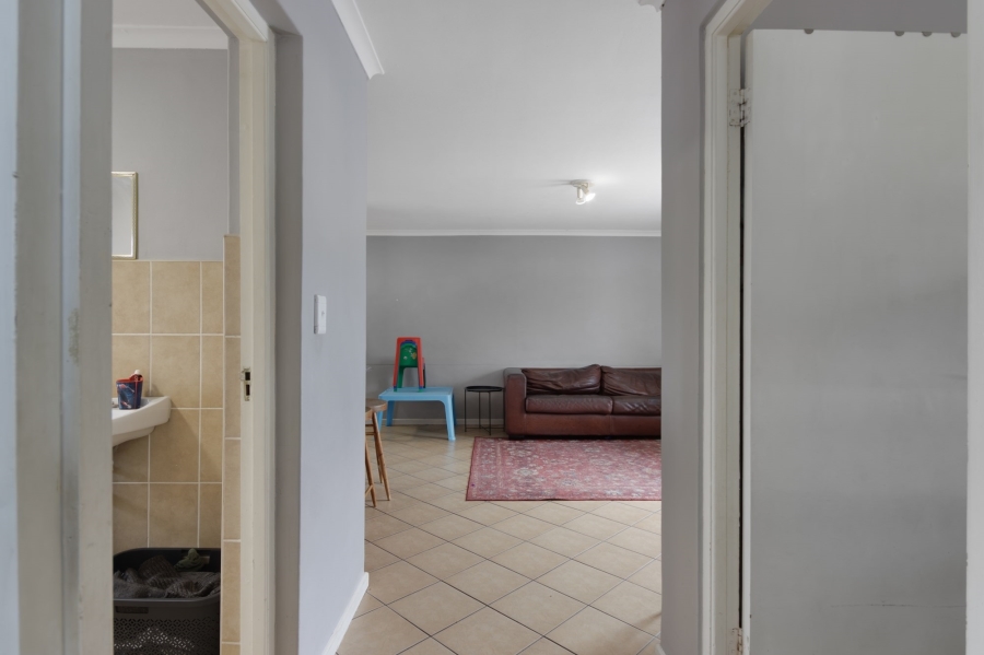 2 Bedroom Property for Sale in Whispering Pines Western Cape